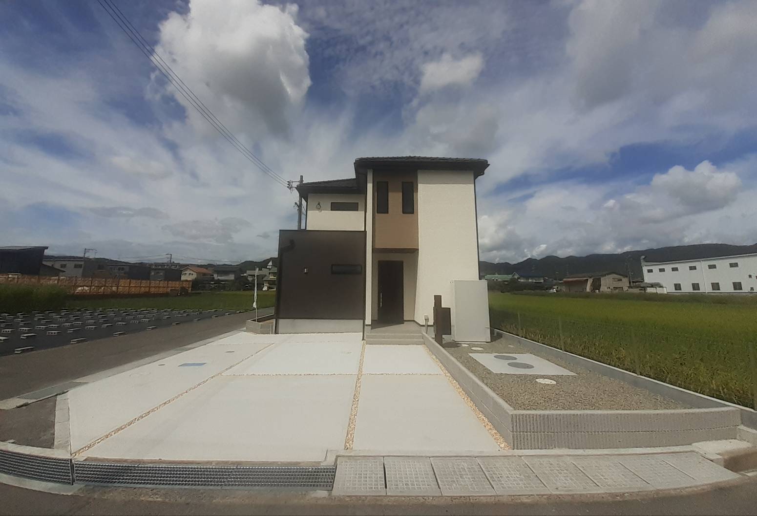 広島県福山市瀬戸町長和　新築物件